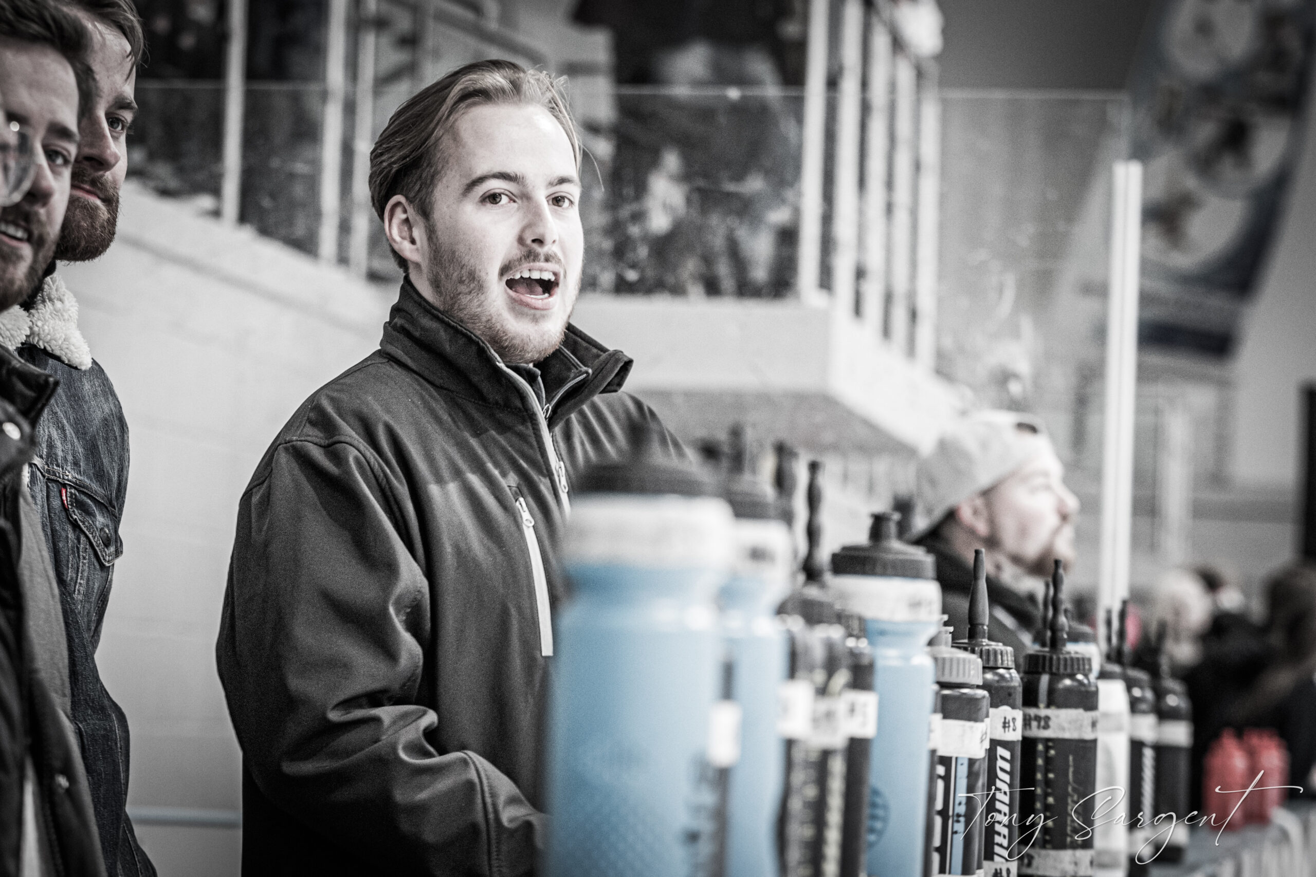 Joe Raine Bench with the Lightning